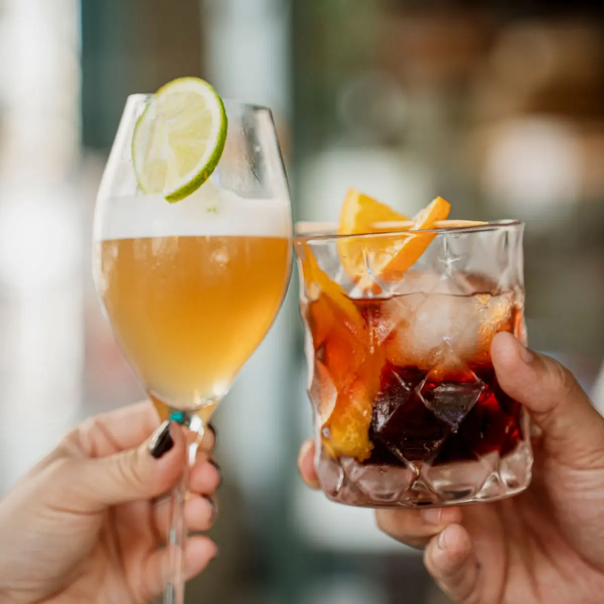 Cocktails en La Cayetana Sevilla